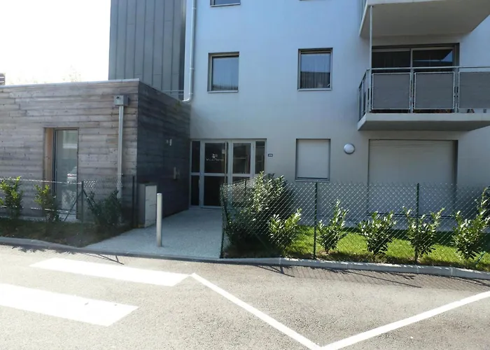 Neree - Tres Fonctionnel, Bien Agence, Au Bord Du ! Mae-6404 アパート *